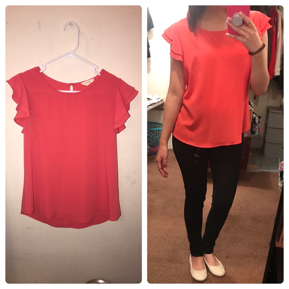 Coral Pink Ruffle Sleeves Top 🙃